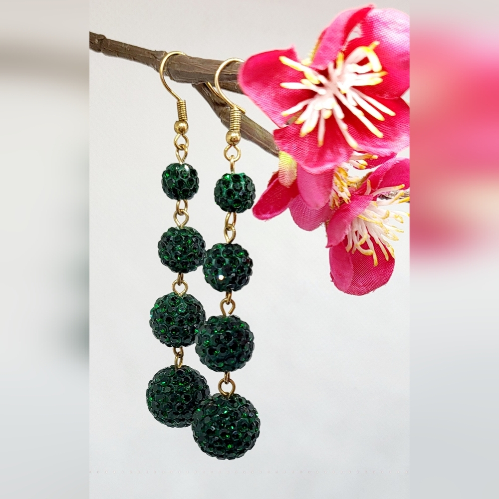 Elegant Green Dangle Earrings